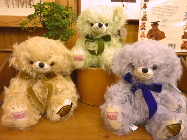 割引あり希少　テディベア　PLAYFUL MIND YAE.S BEAR　中島　八重　作　超美品　ブラウン　茶　H 32 W 29 L 25㎝　作家品 体長30cm - 50cm